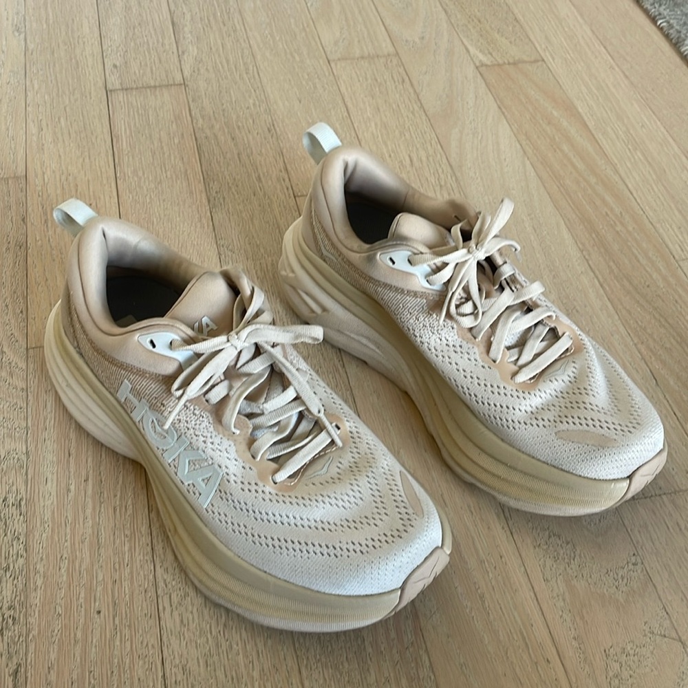Hoka One Bondi 8